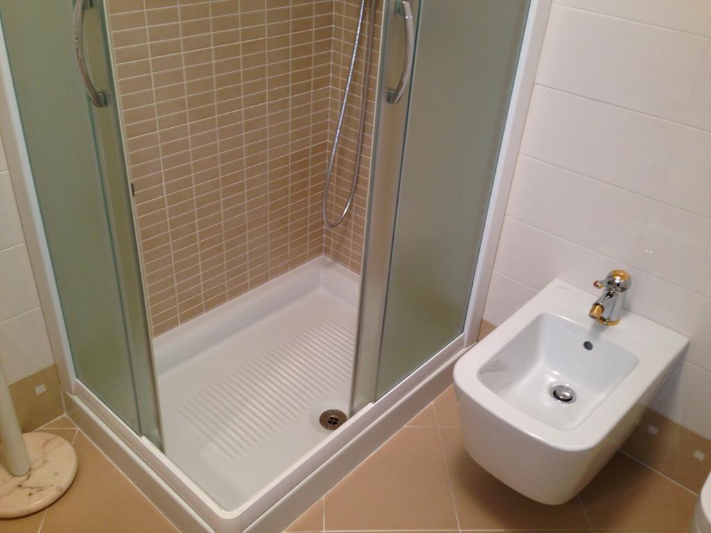 Apartment Zagara - Gardone Riviera Center Eksteriør bilde